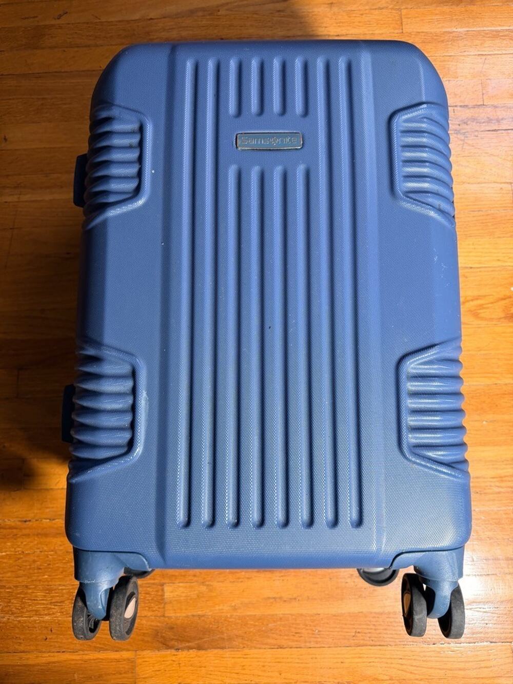Samsonite Blue Hardside Spinner Carry-On Suitcase Expandable 4-Wheel Luggage